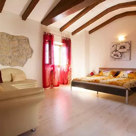 Holiday home In - Istrien 51825 Dolenja Vas